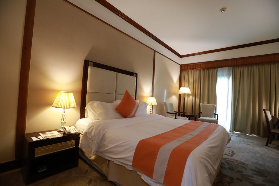 라오스 비엔티안 호텔 돈찬 팰리스 위치 객실 부대시설 예약