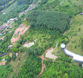라오스 방비엥 파라모터 투어: 하늘에서 만나는 절경 체험 완벽 가이드